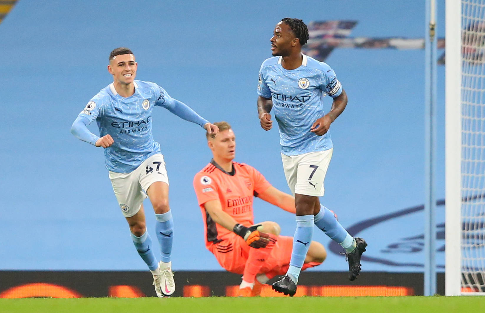 看到了他在 看到了他在